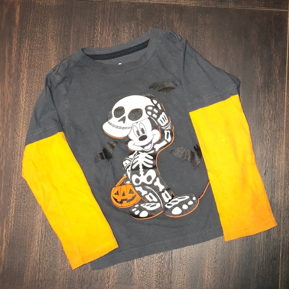 Mickey Mouse in a Halloween costume, glows in dark - Picture 2 of 3